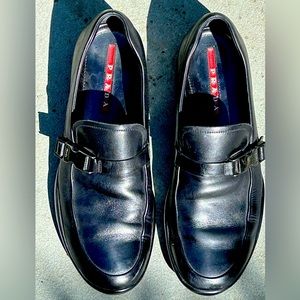Prada loafers - black w/buckle